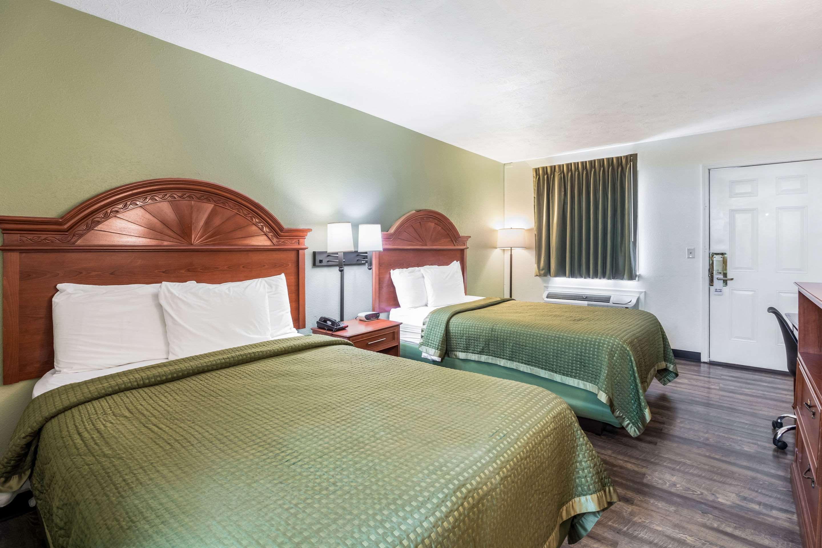 Rodeway Inn Cadiz Zewnętrze zdjęcie