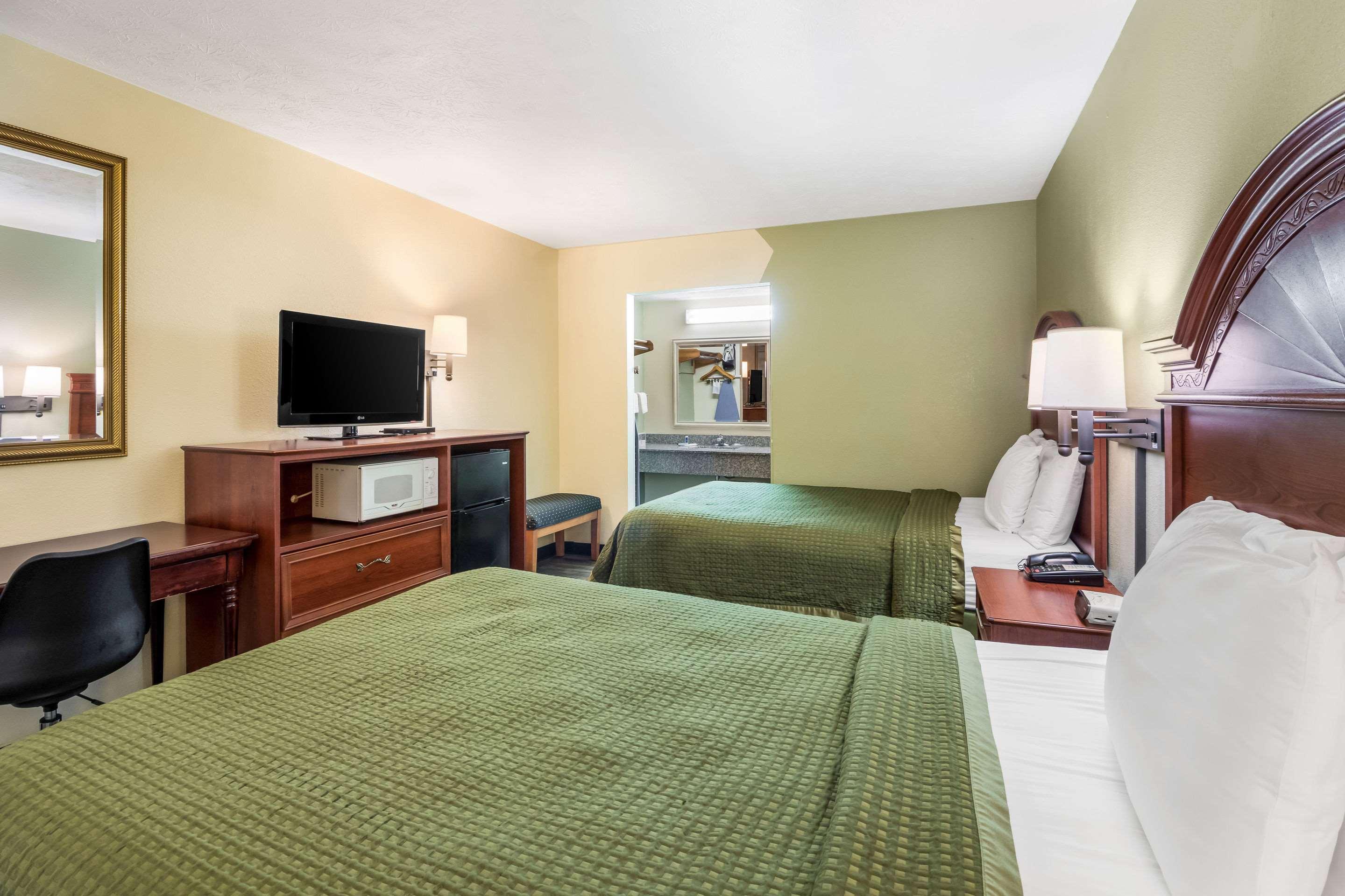 Rodeway Inn Cadiz Zewnętrze zdjęcie