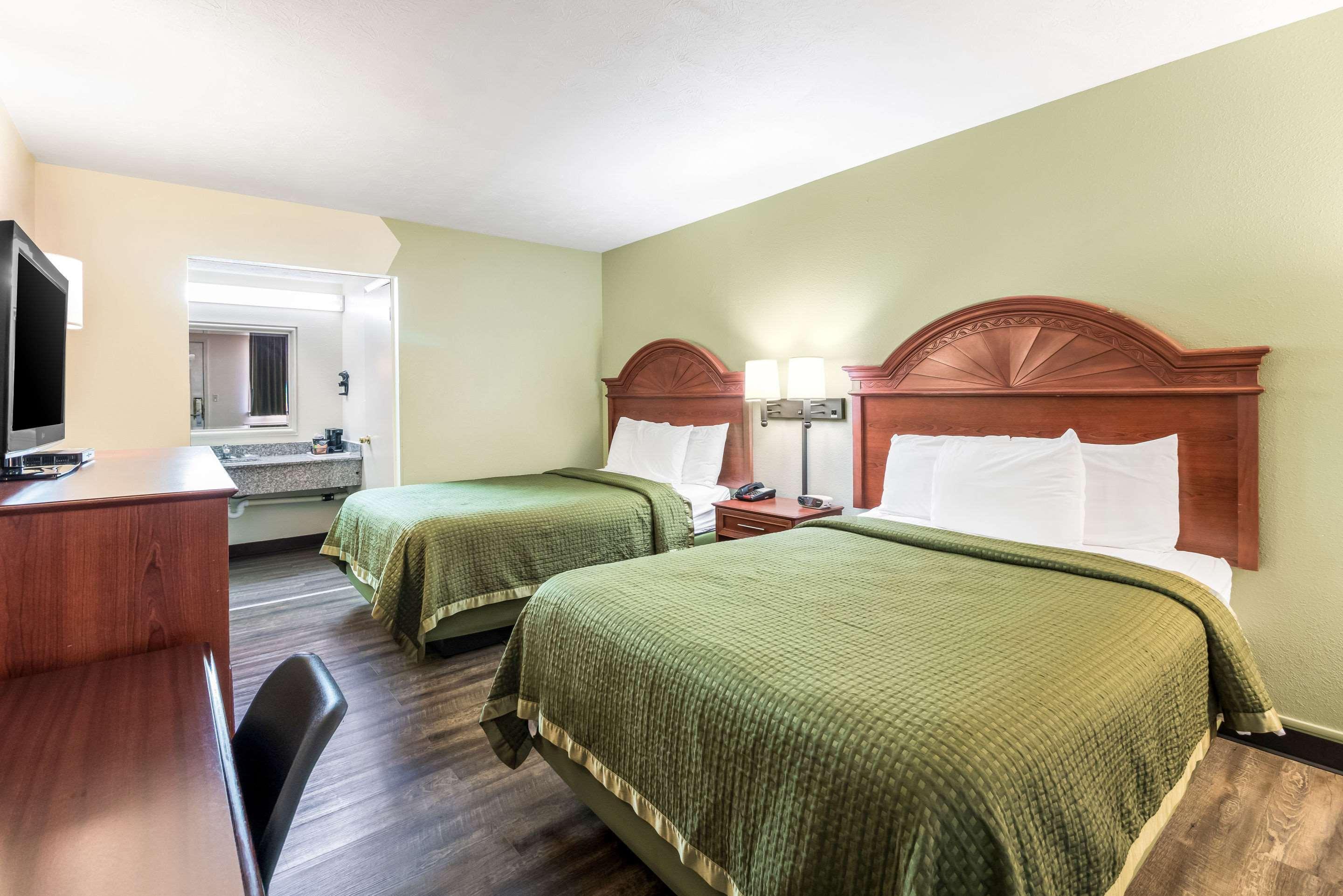 Rodeway Inn Cadiz Zewnętrze zdjęcie